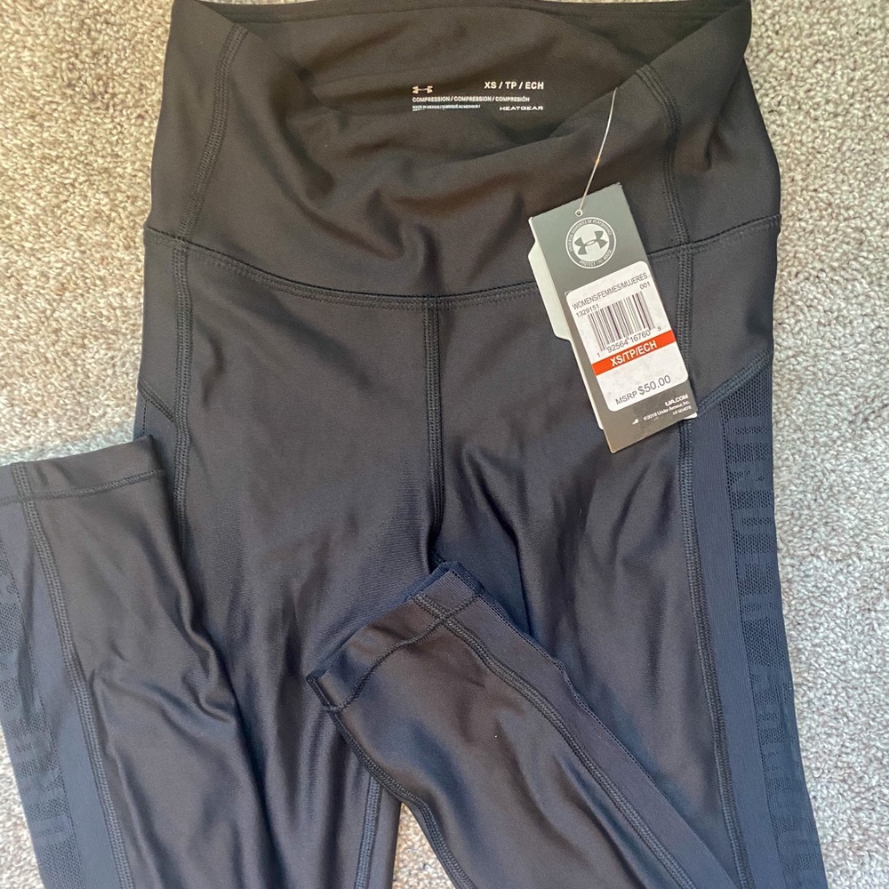 UA Heat Compression Ankle Crop Leggings